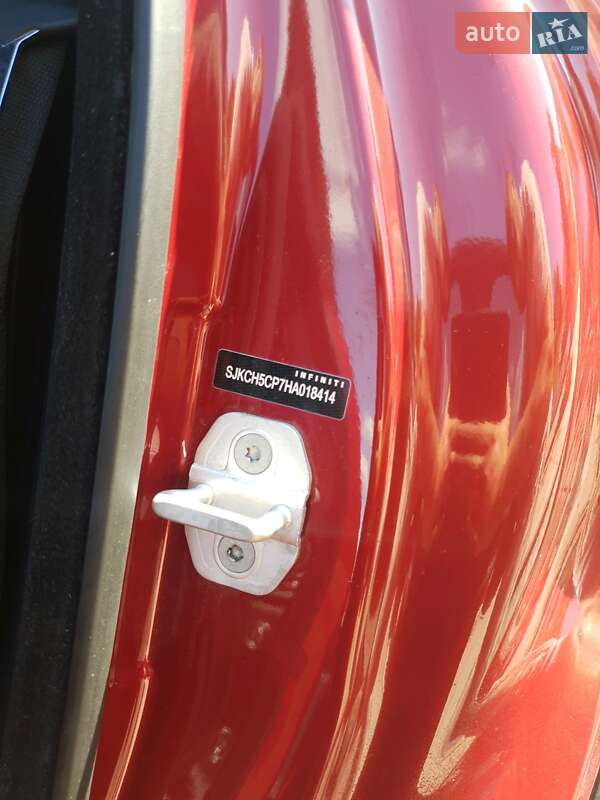 Внедорожник / Кроссовер Infiniti QX30 2016 в Черновцах