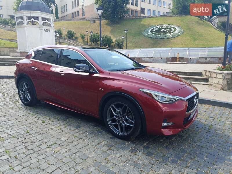 Внедорожник / Кроссовер Infiniti QX30 2016 в Черновцах