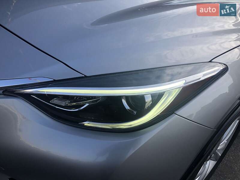 Внедорожник / Кроссовер Infiniti QX30 2016 в Киеве
