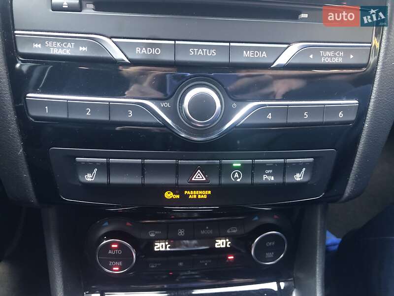 Внедорожник / Кроссовер Infiniti QX30 2016 в Киеве
