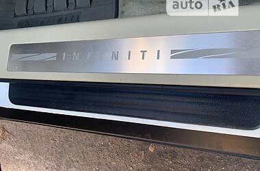 Внедорожник / Кроссовер Infiniti QX30 2012 в 