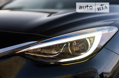 Внедорожник / Кроссовер Infiniti QX30 2016 в 