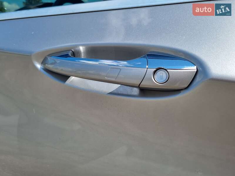 Внедорожник / Кроссовер Infiniti QX30 2016 в Днепре