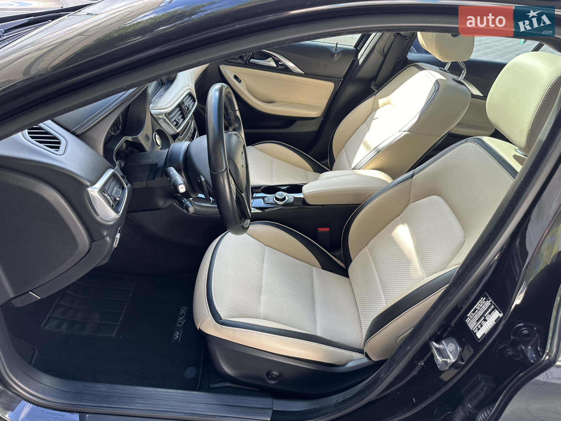 2018 Infiniti QX30 - мініатюра 31