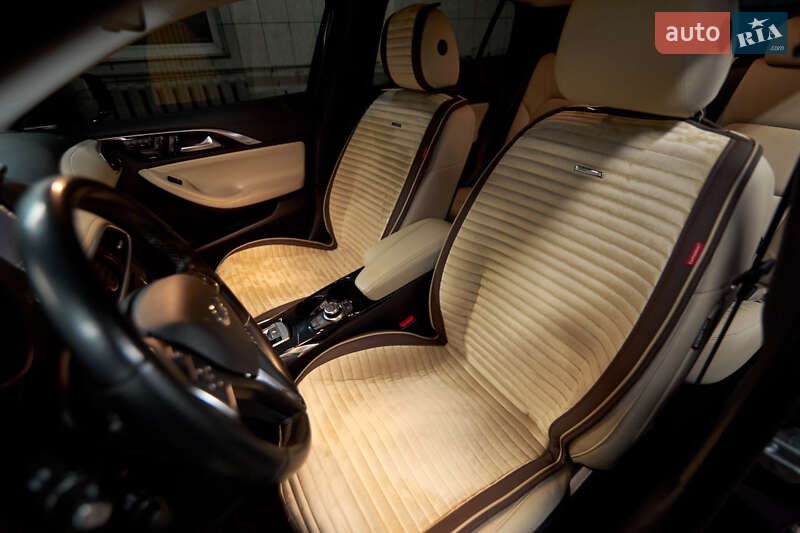 Внедорожник / Кроссовер Infiniti QX30 2018 в Валках