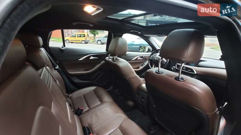 Внедорожник / Кроссовер Infiniti QX30 2016 в Одессе