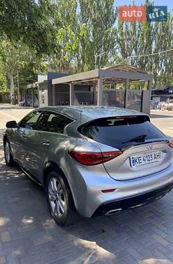 Внедорожник / Кроссовер Infiniti QX30 2016 в Кривом Роге