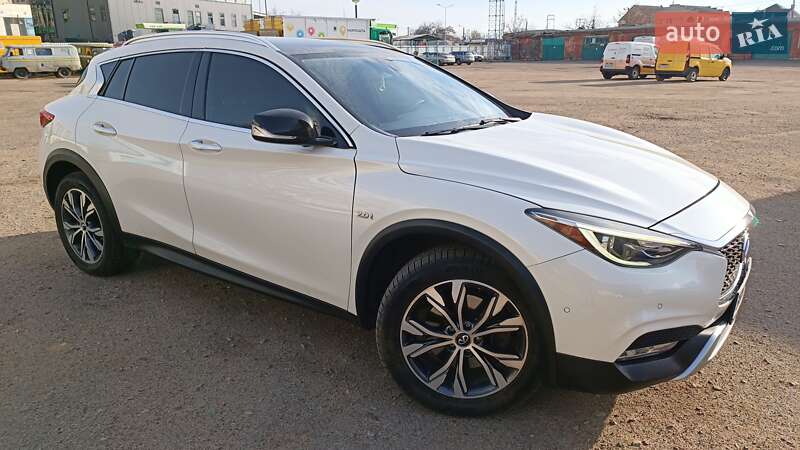 Позашляховик / Кросовер Infiniti QX30 2016 в Одесі