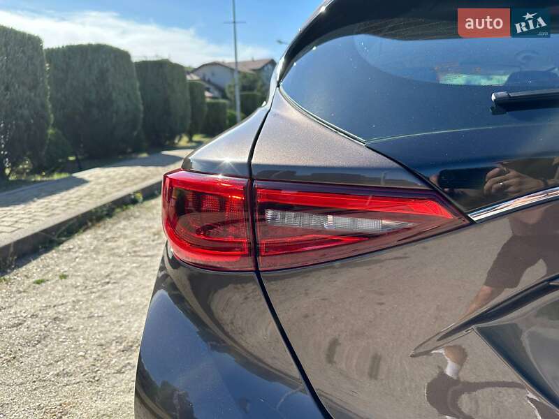 Внедорожник / Кроссовер Infiniti QX30 2017 в Днепре фото 11 Внедорожник / Кроссовер Infiniti QX30 2017 в Днепре