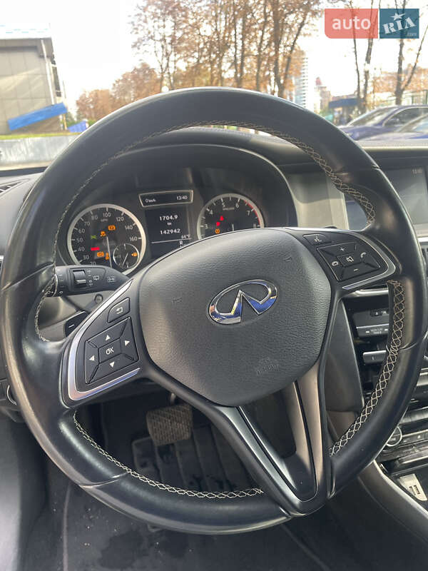 Внедорожник / Кроссовер Infiniti QX30 2017 в Киеве