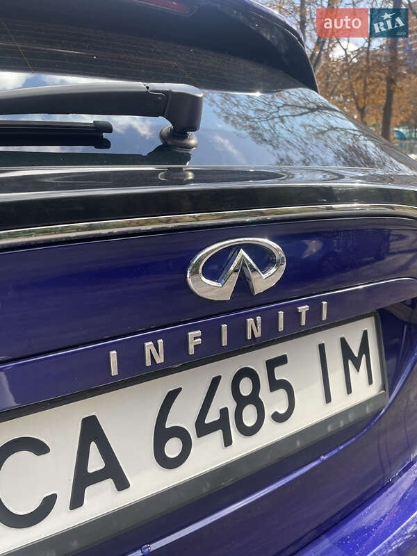 Внедорожник / Кроссовер Infiniti QX30 2017 в Киеве