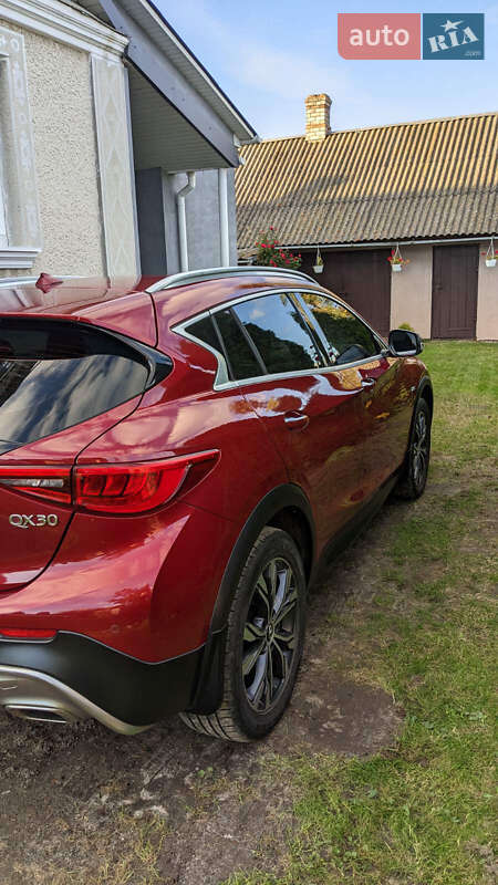 Внедорожник / Кроссовер Infiniti QX30 2016 в Ровно