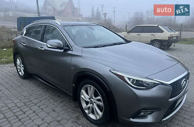 Внедорожник / Кроссовер Infiniti QX30 2016 в Львове