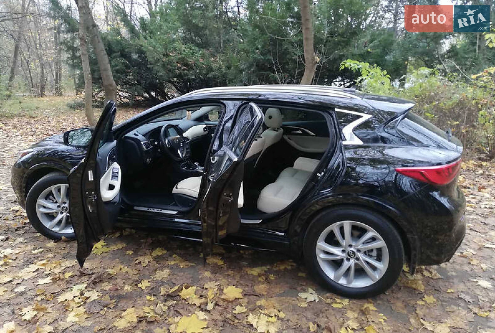 2018 Infiniti QX30 - мініатюра 17