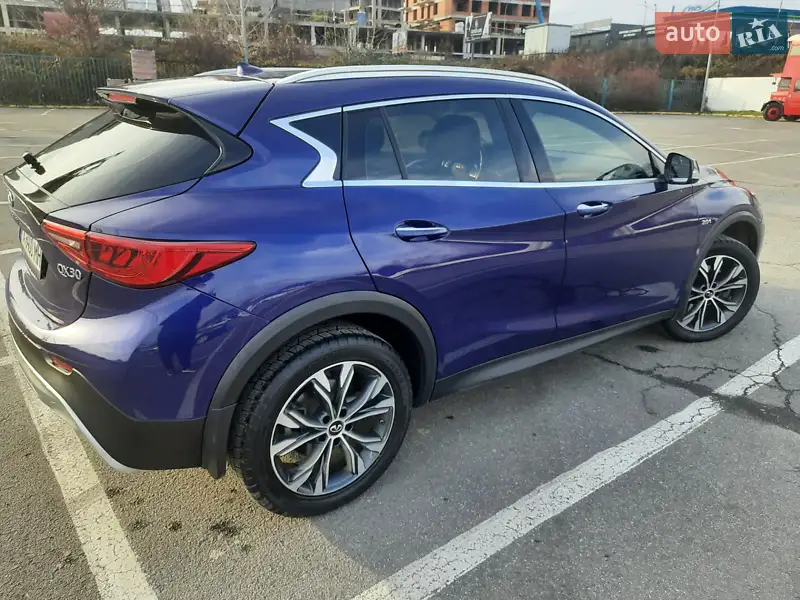 Infiniti QX30 2018