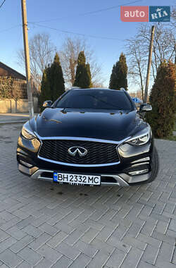 Внедорожник / Кроссовер Infiniti QX30 2017 в 