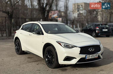 Позашляховик / Кросовер Infiniti QX30 2017 в Миколаєві