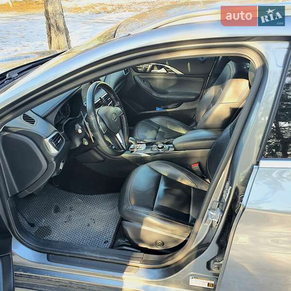 Позашляховик / Кросовер Infiniti QX30 2016 в Черкасах