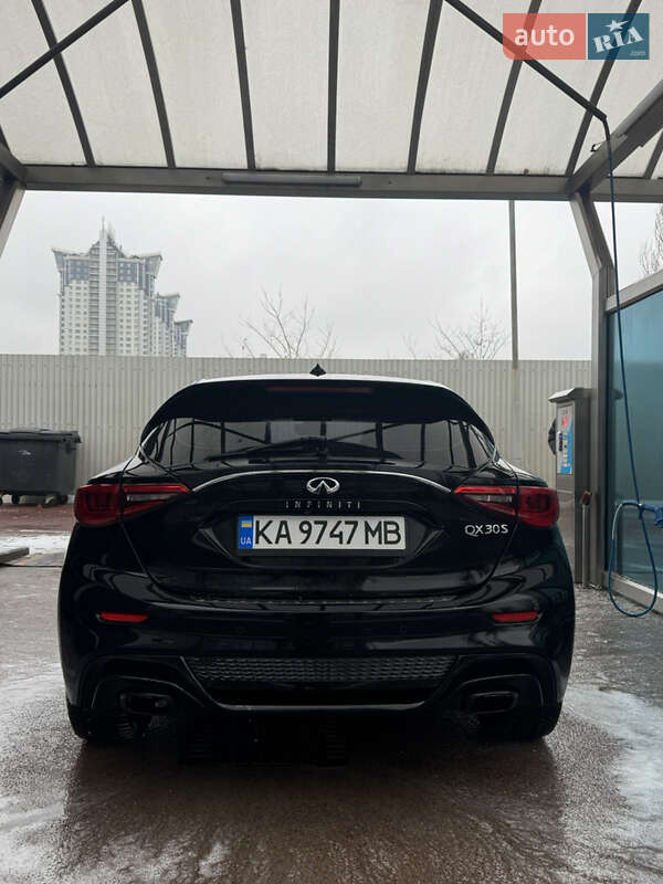 Позашляховик / Кросовер Infiniti QX30 2016 в Києві