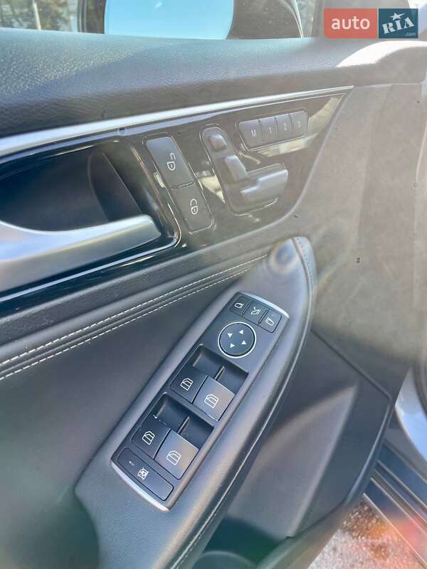 Позашляховик / Кросовер Infiniti QX30 2017 в Дніпрі