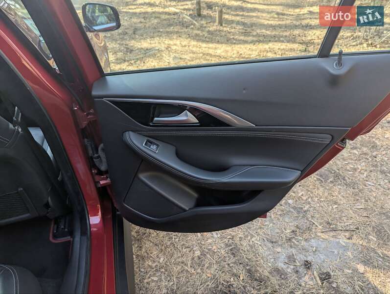 Внедорожник / Кроссовер Infiniti QX30 2017 в Киеве фото 22 Внедорожник / Кроссовер Infiniti QX30 2017 в Киеве