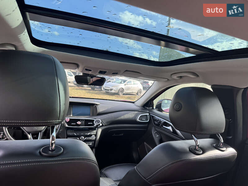 Внедорожник / Кроссовер Infiniti QX30 2017 в Хмельницком