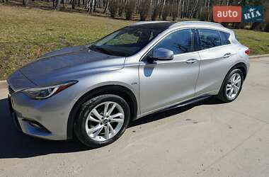 Внедорожник / Кроссовер Infiniti QX30 2017 в 