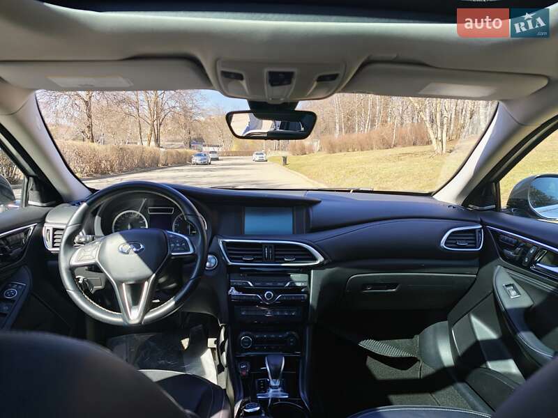 Внедорожник / Кроссовер Infiniti QX30 2017 в Тернополе
