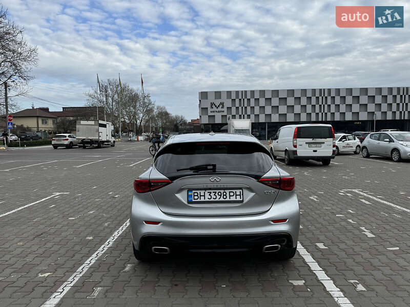 Внедорожник / Кроссовер Infiniti QX30 2017 в Одессе