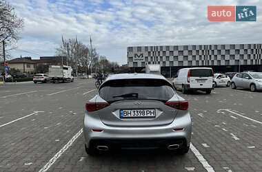 Внедорожник / Кроссовер Infiniti QX30 2017 в 