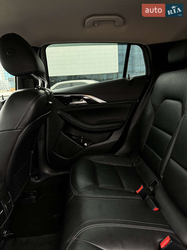 Внедорожник / Кроссовер Infiniti QX30 2017 в Одессе