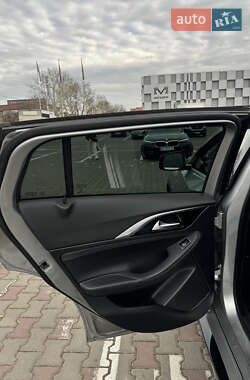 Внедорожник / Кроссовер Infiniti QX30 2017 в 