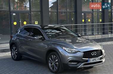 Внедорожник / Кроссовер Infiniti QX30 2016 в 