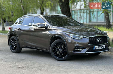 Внедорожник / Кроссовер Infiniti QX30 2017 в 