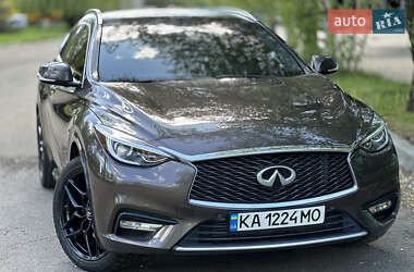 Внедорожник / Кроссовер Infiniti QX30 2017 в 