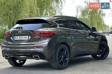 Внедорожник / Кроссовер Infiniti QX30 2017 в 