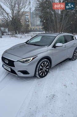 Внедорожник / Кроссовер Infiniti QX30 2017 в 