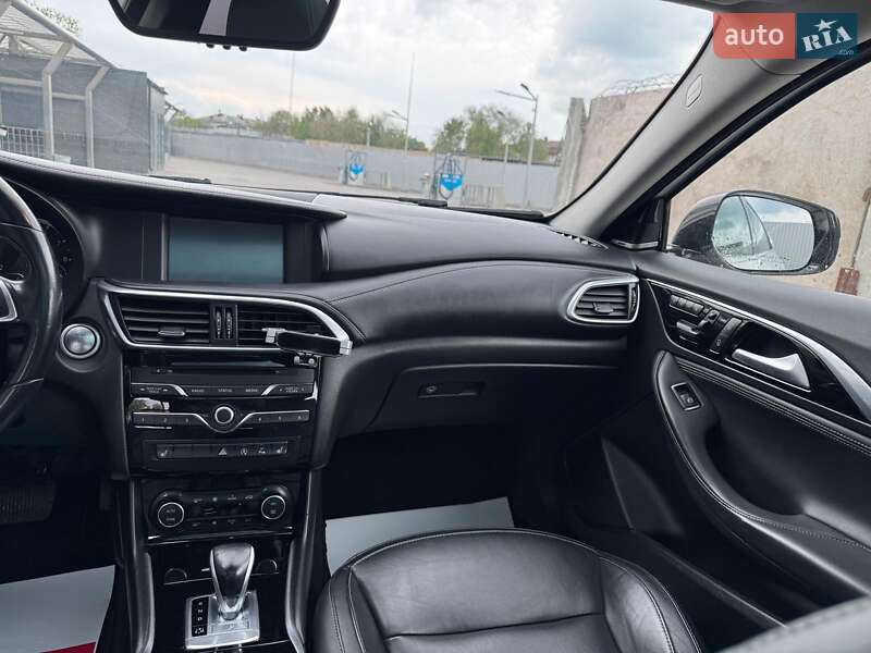 Позашляховик / Кросовер Infiniti QX30 2017 в Запоріжжі