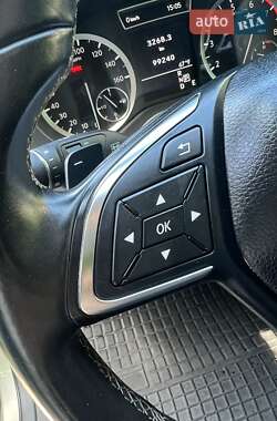 Позашляховик / Кросовер Infiniti QX30 2016 в 