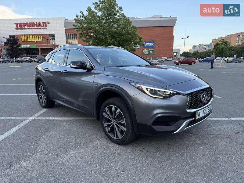 Infiniti QX30 2017