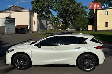 Позашляховик / Кросовер Infiniti QX30 2017 в Іршаві