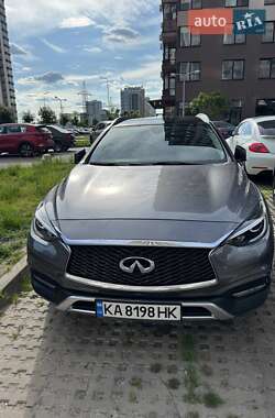 Внедорожник / Кроссовер Infiniti QX30 2016 в 
