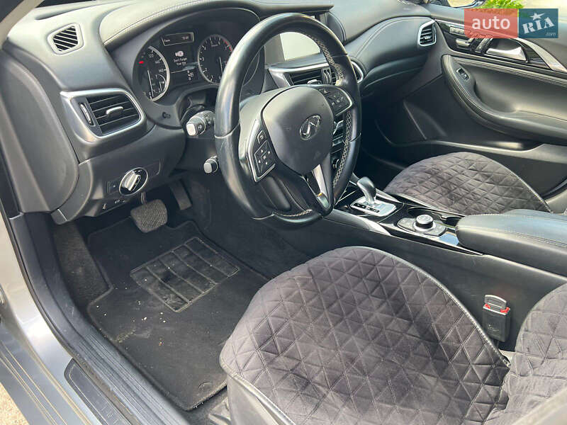 Позашляховик / Кросовер Infiniti QX30 2017 в Запоріжжі