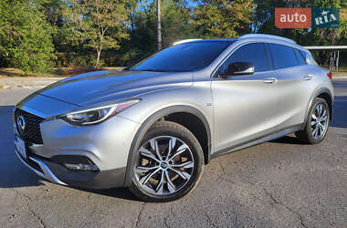 Внедорожник / Кроссовер Infiniti QX30 2016 в Днепре