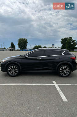 Внедорожник / Кроссовер Infiniti QX30 2018 в 