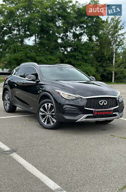 Внедорожник / Кроссовер Infiniti QX30 2018 в 