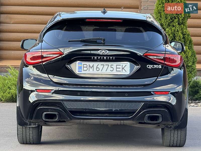 Внедорожник / Кроссовер Infiniti QX30 2016 в Киеве