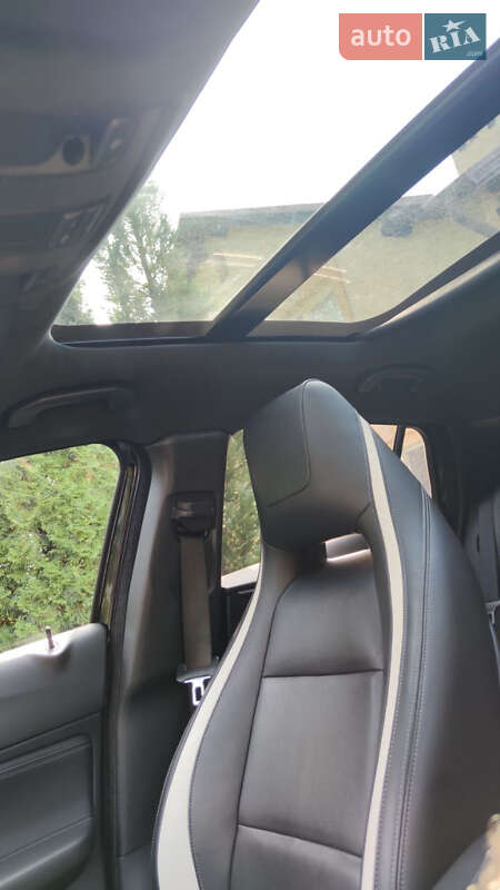 Позашляховик / Кросовер Infiniti QX30 2016 в Запоріжжі