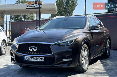Позашляховик / Кросовер Infiniti QX30 2016 в Дніпрі
