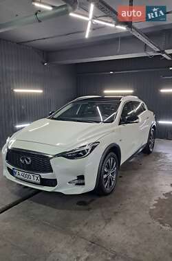 Внедорожник / Кроссовер Infiniti QX30 2016 в Киеве
